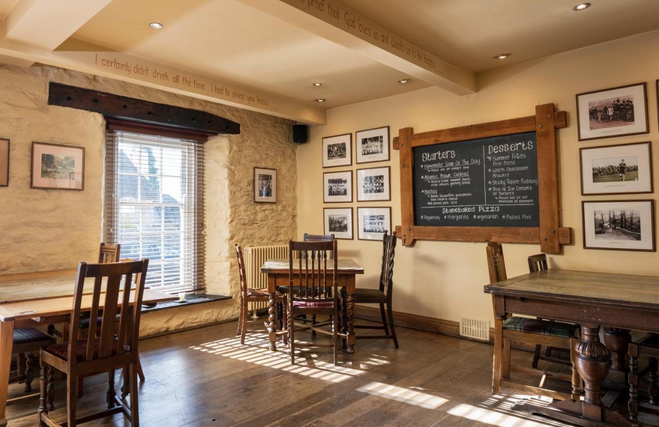 Rose And Crown Yealmpton 호텔 외부 사진